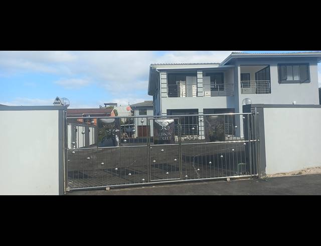 Business property to rent in GRANGETOWN